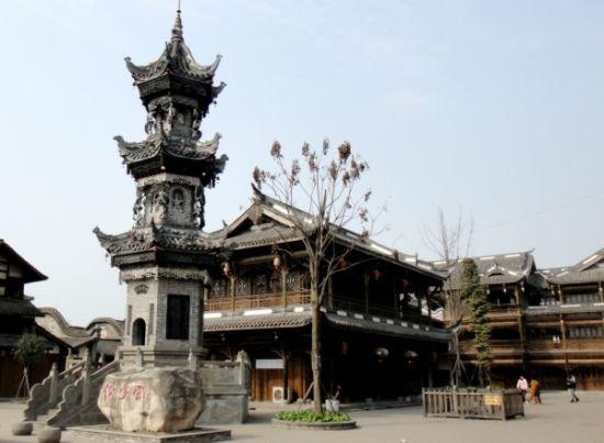 中化三建承建的贵州骐信煤炭深加工项目制冷循环水装置封顶大吉